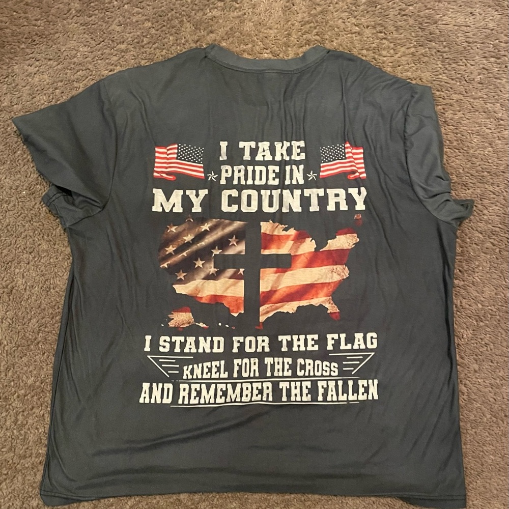 Shirt - Picture 2 of 3